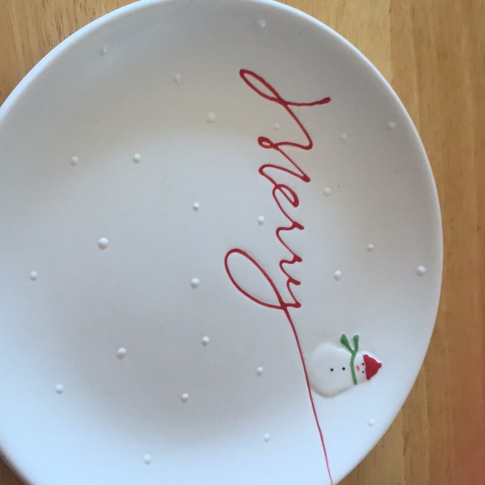 Hallmark 8” Christmas Plate “Merry” With Snowman and Snow Design new